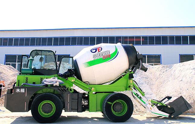 <b>為什么自上料混凝土攪拌罐車(chē)需要保養(yǎng)？</b>