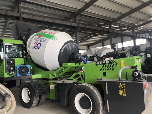 <b>攪拌車(chē)零配件的噪音問(wèn)題如何解決？</b>